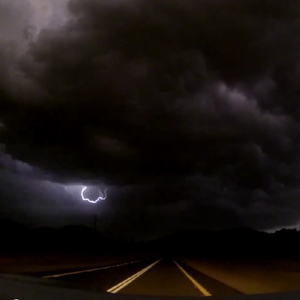 مُطاردة تحت "سحابة الرعب" التي غطّت سماء الحرجة يوم 26 مارس 