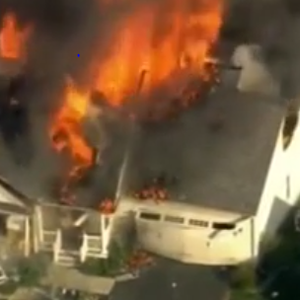 بالفيديو: شاهد لحظة إنفجاز منزل على الهواء مباشرة