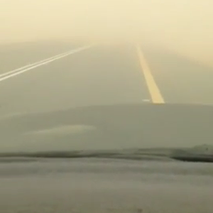 الغبار الكثيف يعرقل حركة السير على الطرق الخارجية بحائل 