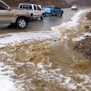 بالفيديو: شاهد أجمل اللحظات الماطرة غرب المدينة المُنورة 