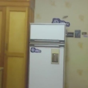 شاهد ماذا يحدث عند وضع المفرقعات داخل الثلاجة 