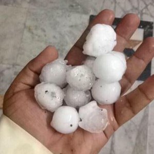 بالفيديو:هطول أمطار غزيرة على مكة المكرمة