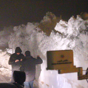 عاصفة جنى: أمتار من الثلوج في الطفيلة وجنود مجهولين يعملون بصمت