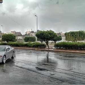 بالصور : عواصف و أمطار تعُم جنوب غرب السعودية و أجزاء من الوسط 