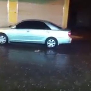 بالفيديو : تساقط البرد في محافظة الزلفي – الرياض 