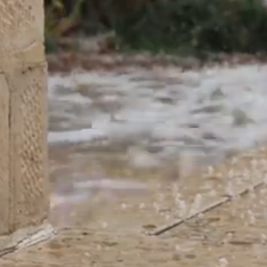 بالفيديو: مشهد من أمطار عمّان الغزيرة عصر الجمعة