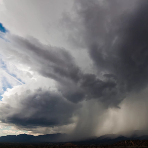 لعشاق الطقس .. 10 دقائق تأخذك إلى عالم الأحلام 