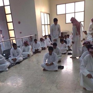 بالفيديو: جامعة سعودية تختبر طلابها على الأرض