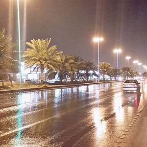 عاجل | الأمطار الغزيرة تغلق بعض عبارات المياه في العقبة