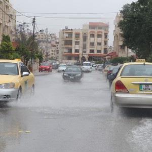 النسور يوعز للوزارات بضرورة الاستعداد للمنخفض الجوي المقبل