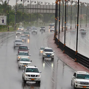 سلطنة عمان | سحب ممطرة تؤثر على مسندم وشمال الباطنة والبريمي تترافق بزخات من البرد