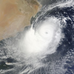 ما هي أقوى الأعاصير التي ضربت شبه الجزيرة العربية؟