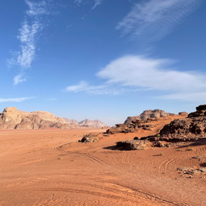 الأردن | طقس مستقر في أغلب المناطق وزخات من الأمطار متوقعة شرقاً يوم الخميس