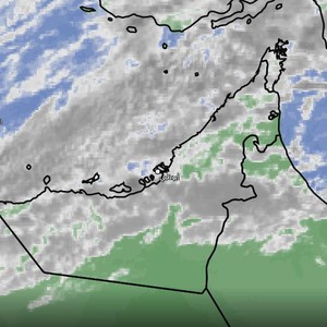 الإمارات - 9:30 صباحاً | أمطار متفاوتة الغزارة تؤثر على أجزاء من المناطق الشمالية والشرقية