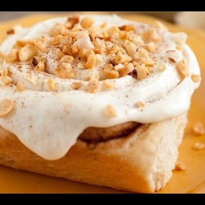 طريقة عمل السينابون الكاذب بخبز الصمون