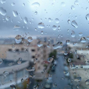 الرياض | كتلة باردة وتساوي نادر للحرارة بين الليل والنهار وزخات أمطار محتملة!