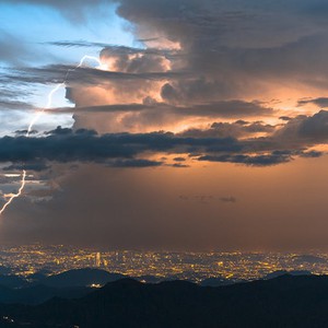 صدر الآن | التنبيه رقم (4) من المركز الوطني للإنذار المبكر في سلطنة عُمان حول الحالة الماطرة