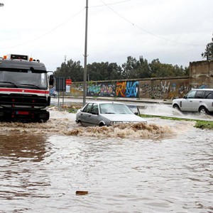 الاثنين : أمطار رعدية تشتد غزارتها نهاراً وتضعف شدتها ليلاً