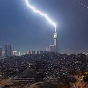 مكة والطائف | عودة قوية للأمطار وتنبيه من شدة غزارتها على فترات اعتباراً من مساء الثلاثاء