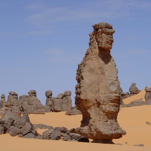 فنون الطبيعة والبشر في محمية طاسيلي ناجر بالجزائر  