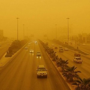 السعودية | رياح نشطة وغبار على شرق و وسط المملكة وفرص للأمطار على المرتفعات الغربية 