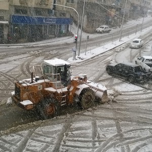 عاجل | اغلاقات متقطعة بين الحين والآخر لنفق صويلح بسبب الإنزلاقات الناتجة عن الثلوج