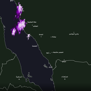 عاجل | راصد البروق يُظهر الكثافة العالية لضربات البرق في سحابة جدة .. شاهد من هنا