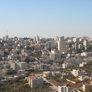 أجواء أقل برودة نهار الأحد وخلو سماء البلاد من الغيوم  