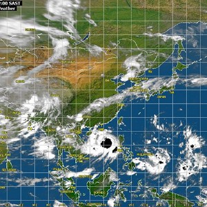 الإعصار راماسون يستعيد قوته مجدداً في طريقه الى محطته الثانية ..