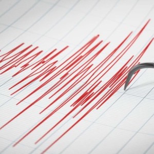 زلزال بقوة 7.4 يضرب اليابان.. ومخاوف من تسونامي