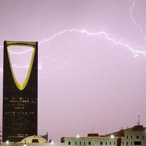 السعودية | هل ستشهد الرياض انكساراً لحالة الإنحباس المطري خلال الأيام القادمة .. طقس العرب يُجيب