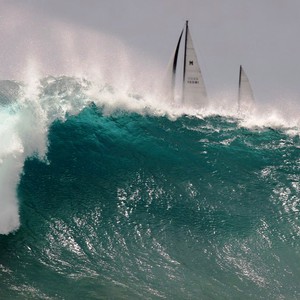 رياح نشطة السرعة الاثنين ، ورياح عاصفة بشكل لافت على عدة مناطق الثلاثاء