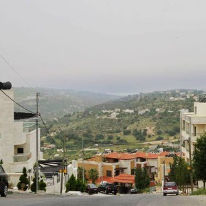 الإثنين.. أجواء خريفية واستمرار الرياح الشرقية النشطة 