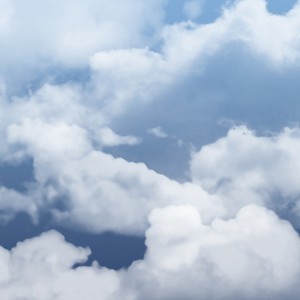 تضاؤل فرص الأمطار عصر ومساء الأحد وتركزها على الساحل ومنطقة الجزيرة