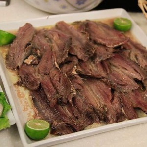 الفسيخ.. وجبة أوّل أيام عيد الفطر ما هي ومن أين جاءت؟