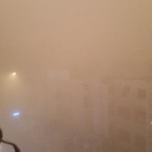 استمرار الرياح القوية المثيرة للغبار على السواحل الجنوبية للبحر الأحمر 