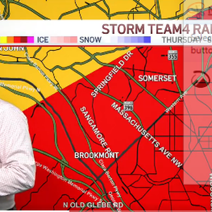 بالفيديو | ردة فعل خبير أرصاد تفاجأ على الهواء باحتمالية مرور إعصار مدمر فوق منزله