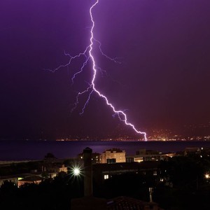 مصر الساعة 5:40 م | سحب رعدية تؤثر على أجزاء من شمال مصر وسلاسل جبال البحر الأحمر