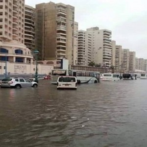 ارتفاع عدد ضحايا السيوال لـ "6" أشخاص في البحيرة بمصر
