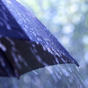 السبت : طقس ماطر على فترات في لبنان ، وانخفاض طفيف آخر على درجات الحرارة