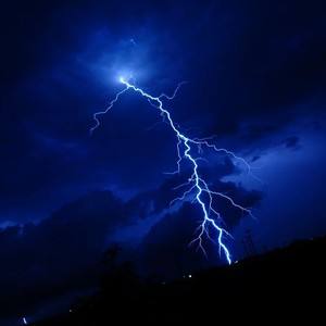 Update 3:14 PM: Cumulus clouds begin to form east of Mecca as they extend to the Holy Capital in the coming hours.