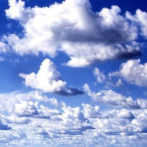 طقس عطلة نهاية الأسبوع : درجات حرارة حول معدلاتها السنوية واحتمالات لبعض الأمطار