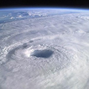 هل سبق وتأثرت الإمارات بشكلٍ مُباشر بأعاصير قادمة من بحر العرب؟ 