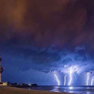 الكويت | سُحب رعدية وأمطار متوقعة عصر ومساء الثلاثاء 