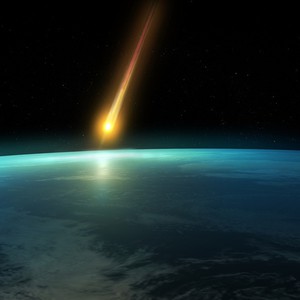 سقوط نيزك يتسبب بحالة من الخوف والهلع في محافظة الحديدة اليمنية  