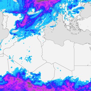 الوطن العربي تقلبات جوية في عطلة نهاية الأسبوع وفرص الأمطار الرعدية تشمل هذه الدول