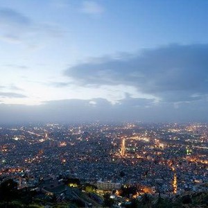 درجات الحرارة حول معدلاتها السنوية نهار الخميس وأمطار متوقعة في شمال غرب البلاد ليلاً