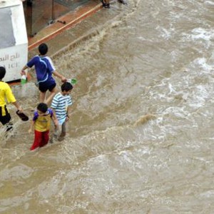 امطار حائل تفجع أسرة سعودية بفقدان ثلاثة من أبنائها غرقاً بالسيول 
