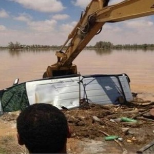 الدفاع المدني: حالة وفاة وعشرات الإحتجازات حصيلة أمطار المدينة الثلاثاء 