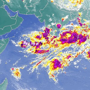 Indian Ocean: Tropical disturbances are active in the Bay of Bengal, with expectations of the development of the first tropical condition.. What about the Arabian Sea?
